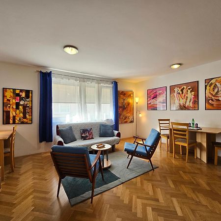 Apartment Irena Tour As 류블랴나 외부 사진