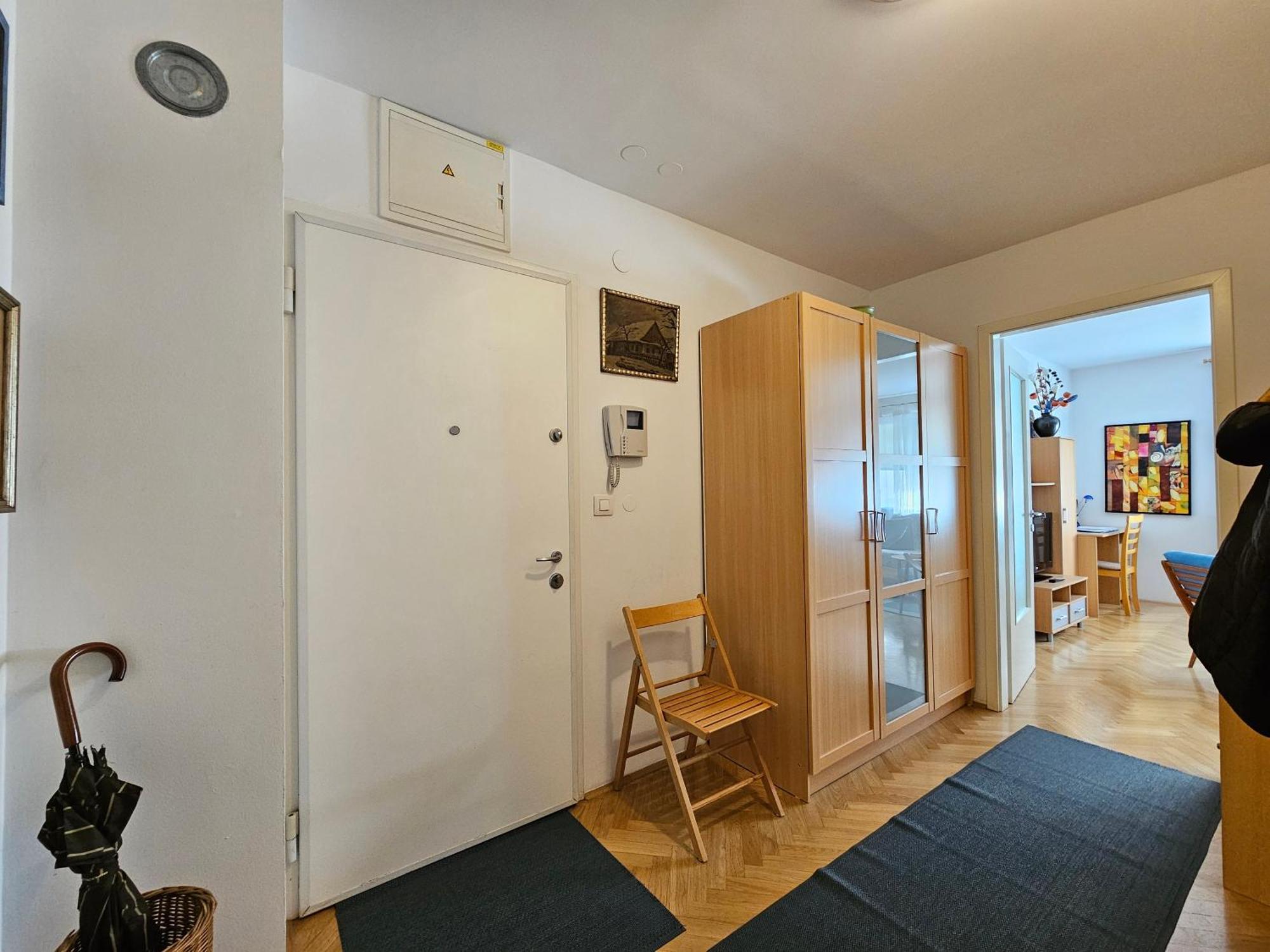 Apartment Irena Tour As 류블랴나 외부 사진